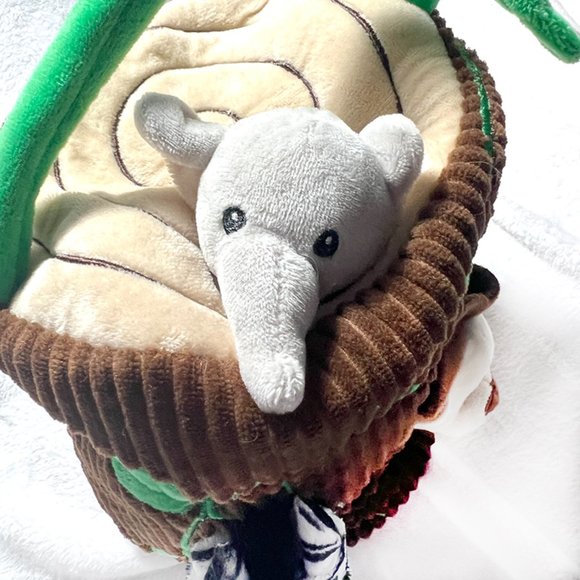 MOON & STARS Multi Piece Plush Safari Animals w/Tree Trunk Carrier, NWT - Picture 7 of 14